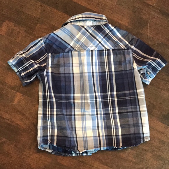 Levi’s short sleeved button up - 12 months - Picture 4 of 5